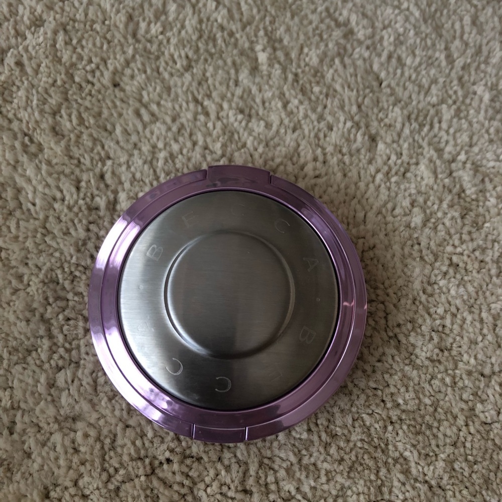 Becca highlighter